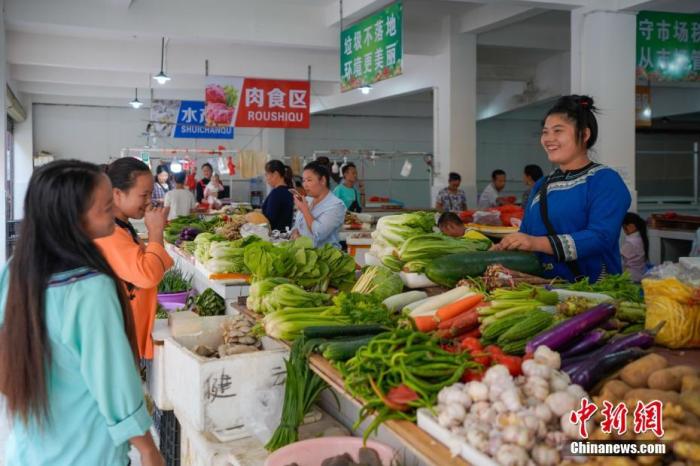 猪肉涨价推高物价涨幅 多地启动发放价格临时补贴
